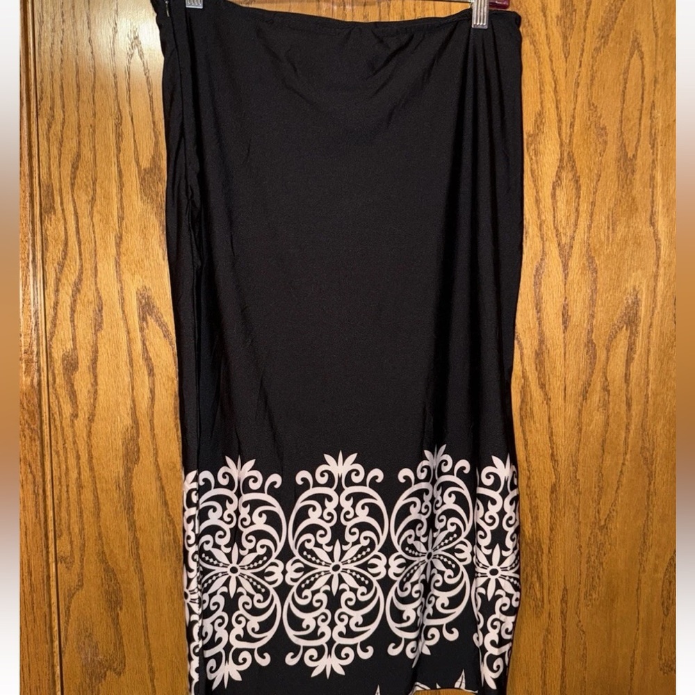 White Mark Black and White Pencil Skirt- XL